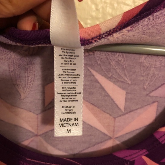 LuLaRoe Classic Tee - Picture 3 of 3